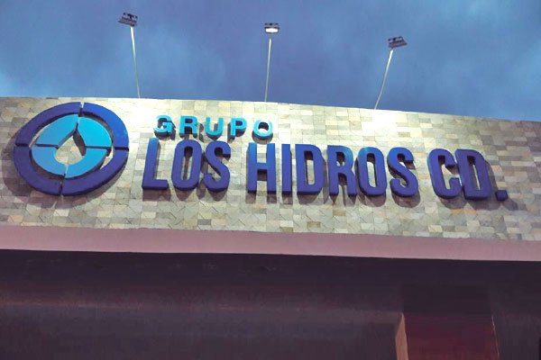 Letras 3D - Metal galvanizado a color